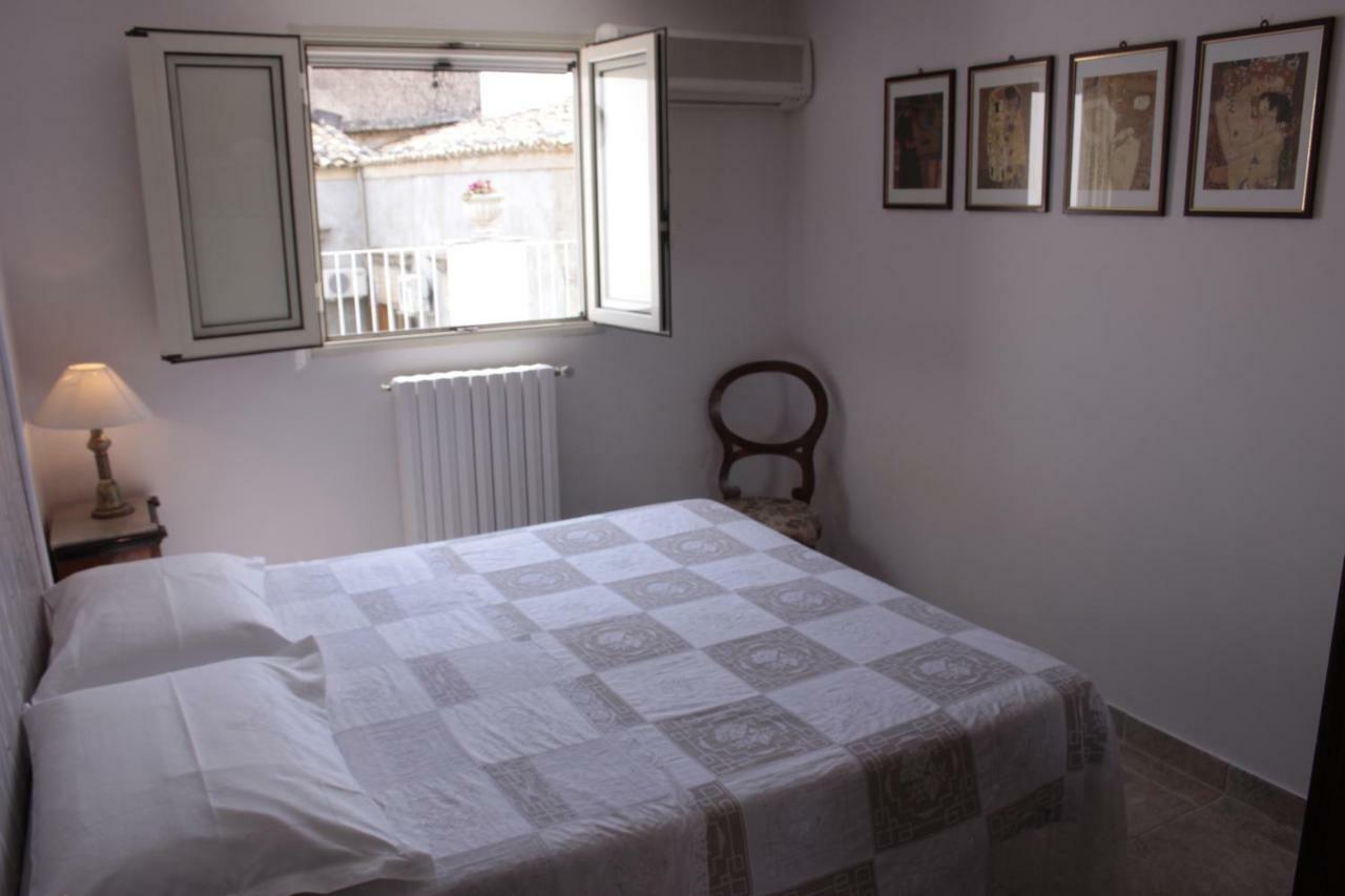 B&B Loft Famiglia Arezzo Ragusa Exterior foto